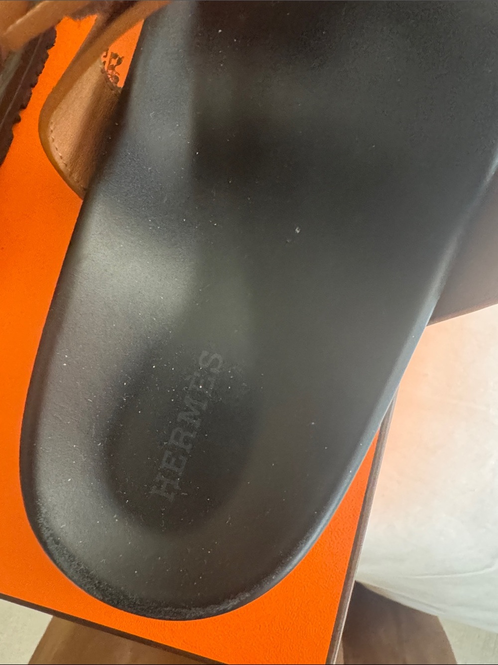 Hermès Chypre Sandals – brown Leather
Size 39 (EU) in box - Picture 3 of 6